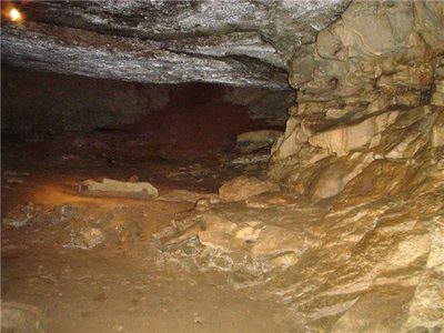 Bellcave3.jpg